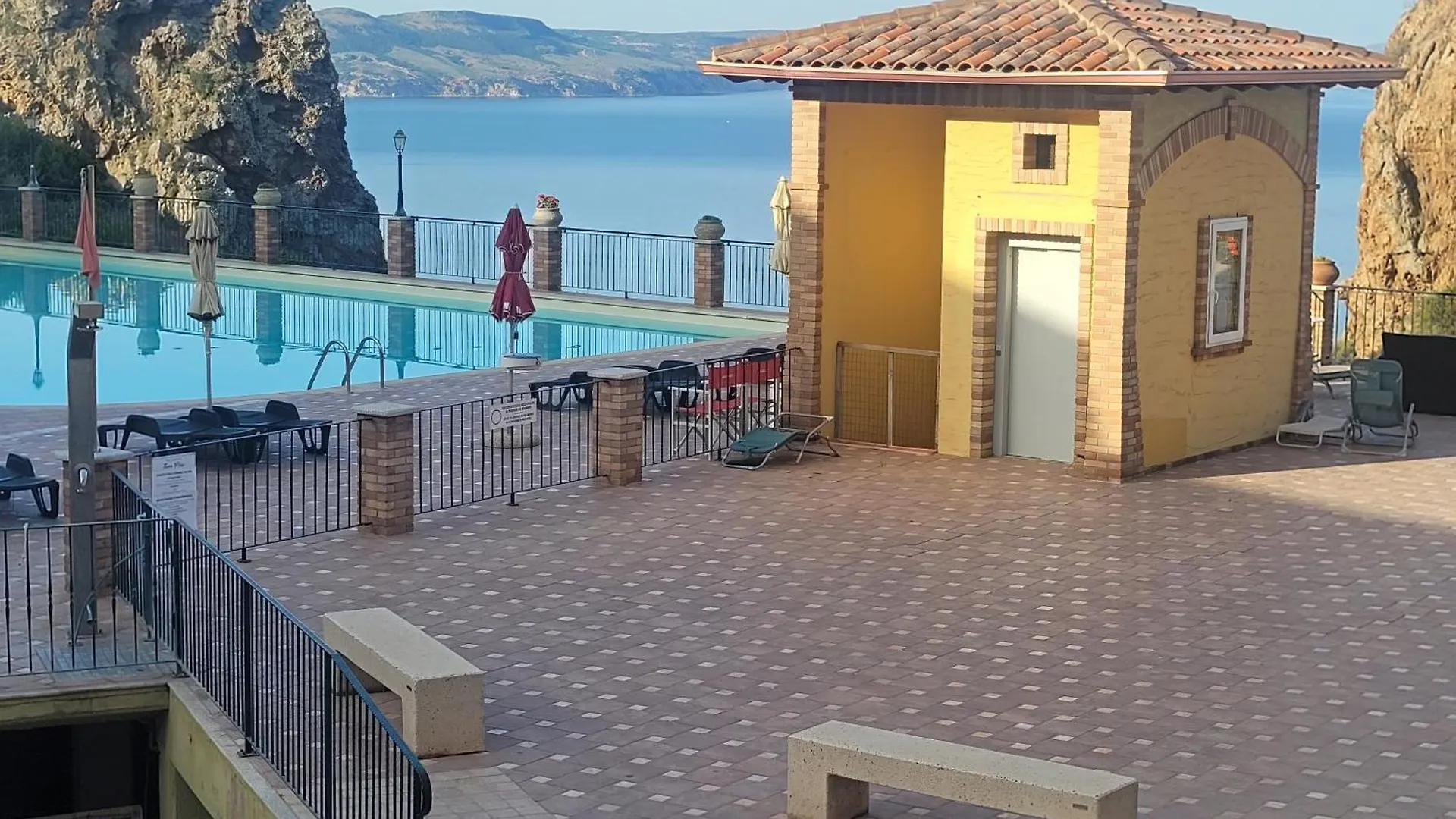 Nyaraló Villa Tramonti Sul Mare Nebida Olaszország